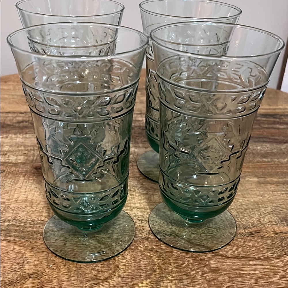Set of 4 Mikasa studio Nova ADIRONDACK green footed  ICED TEA 6.75  inches NC
